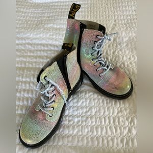 Dr. Martens 1460 PASCAL J Iridescent Boots